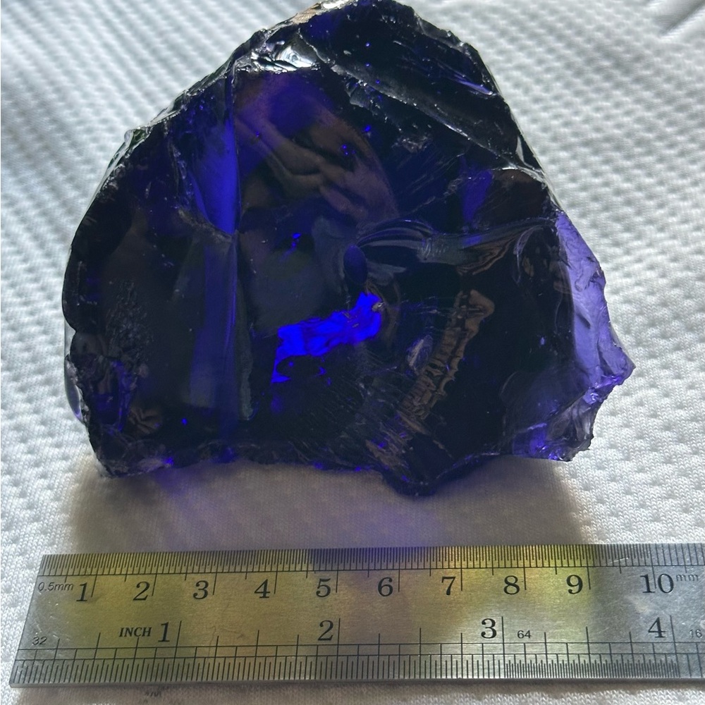 Slag glass piece